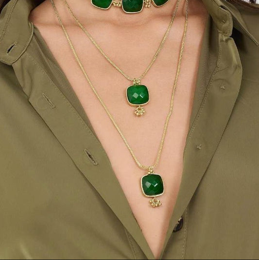 Collar largo con piedra semipreciosa verde, accesorio de semi lujo